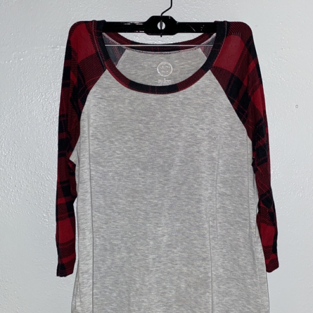 Maurices Women’s Medium Long Sleeve